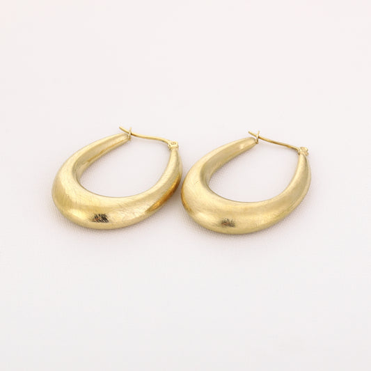 Gouden druppel hoops